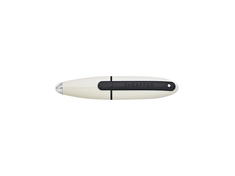 Sheaffer White high gloss resin body, portable cap attached to key ring